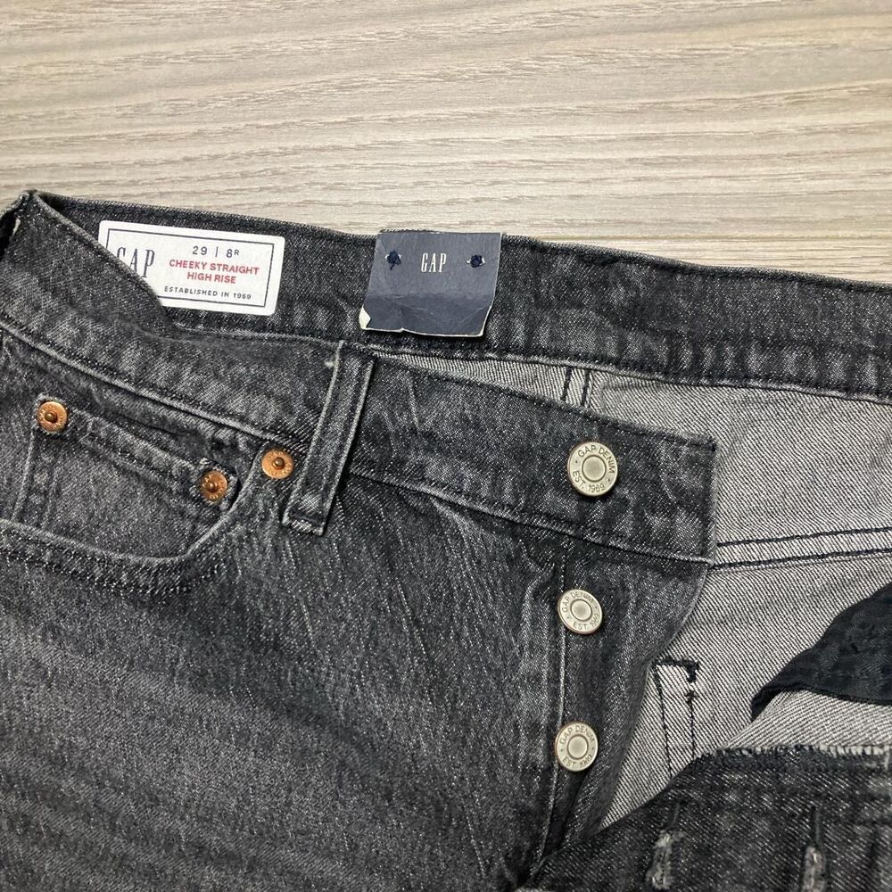 New With Tags GAP Cheeky High Rise Straight Jeans Raw Hem Washed Black Size 29 - Picture 8 of 8